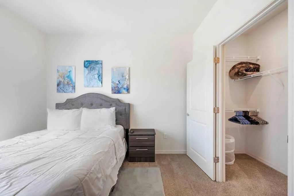 Lavish 2Br Apartment In Tampa